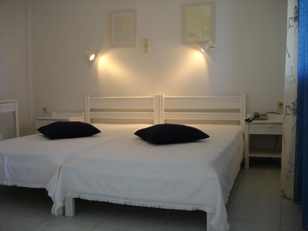 Villa Fleria Seaside Studios & Apts Gerani  Eksteriør billede