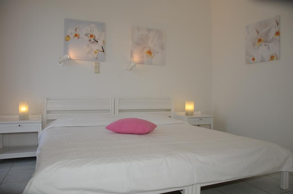 Villa Fleria Seaside Studios & Apts Gerani  Eksteriør billede
