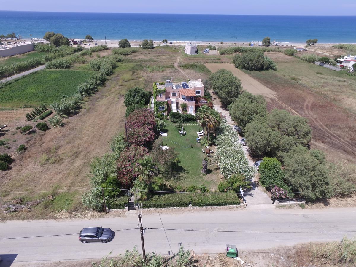 Villa Fleria Seaside Studios & Apts Gerani  Eksteriør billede